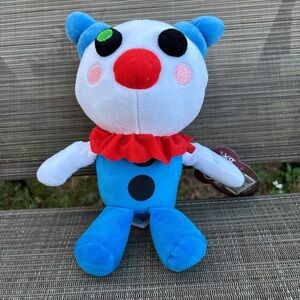 NWT Piggy series 1 Clown 8" plush. Collectible Plush toy.